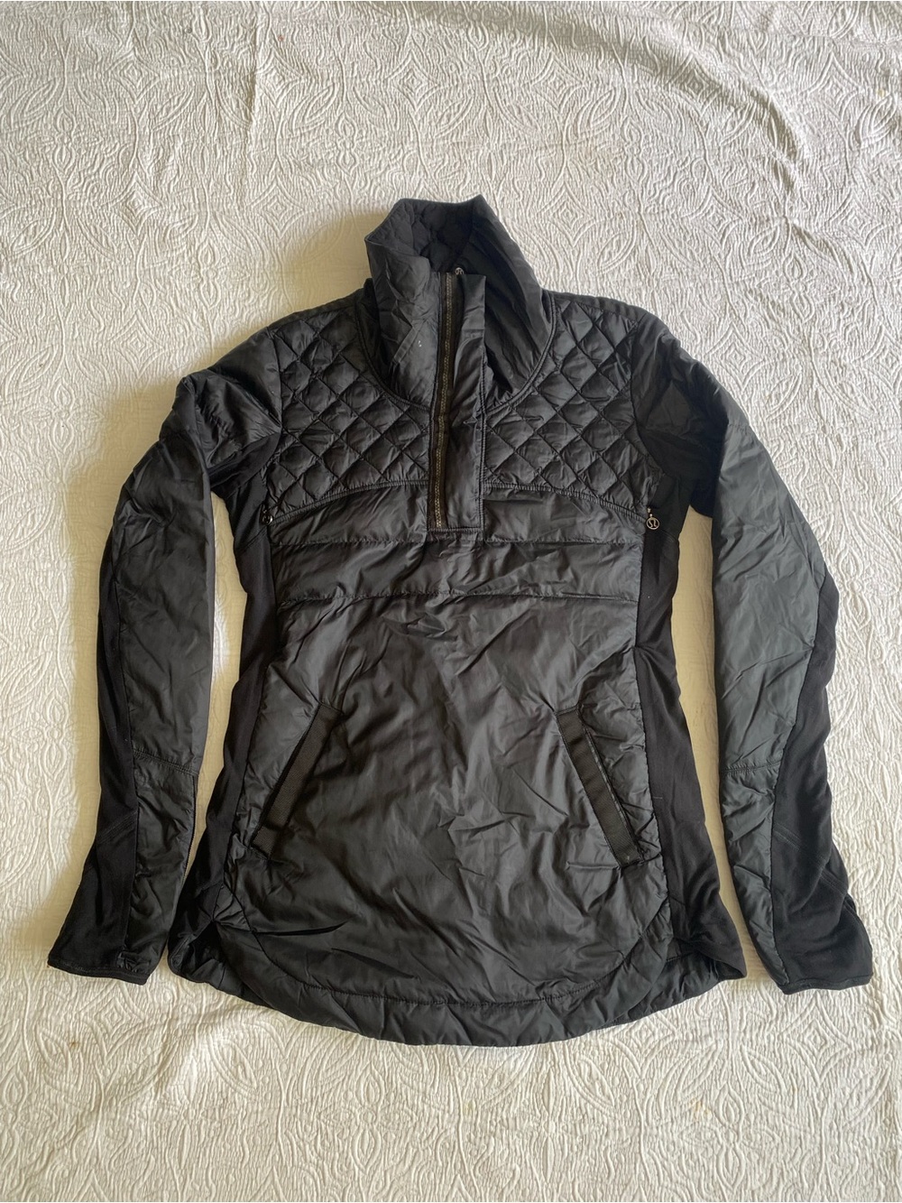 Lululemon athletica Women's Black Quilted Pullover Jacket